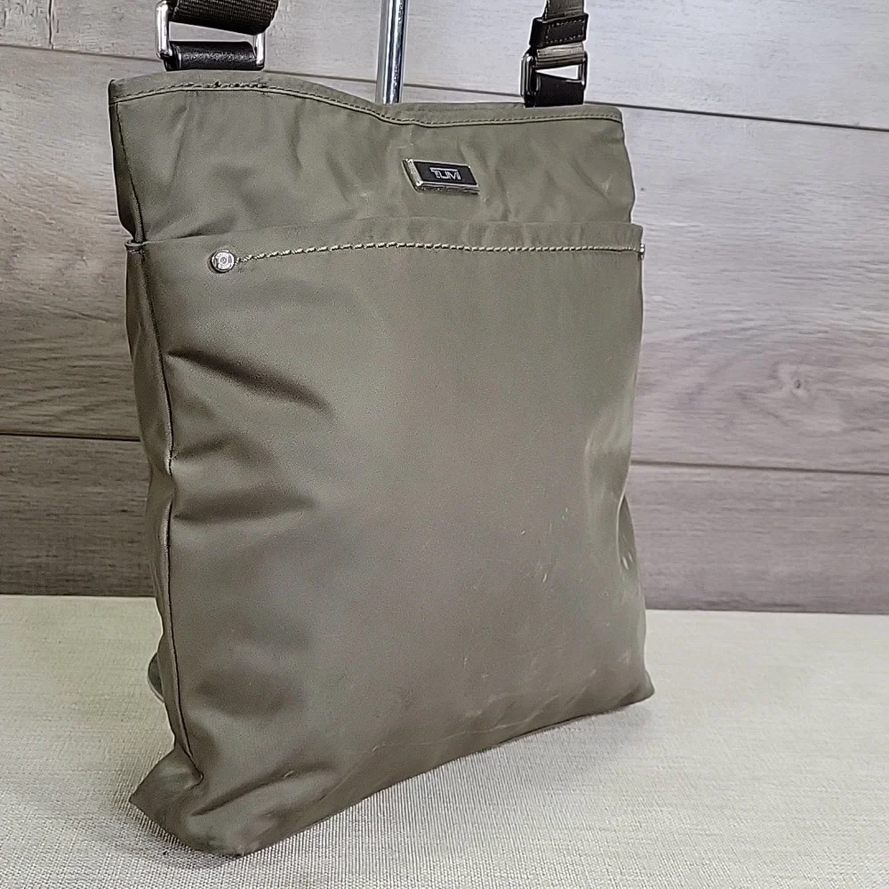 Tumi Olive Green Nylon Crossbody Shoulder Bag - Picture 4 of 16